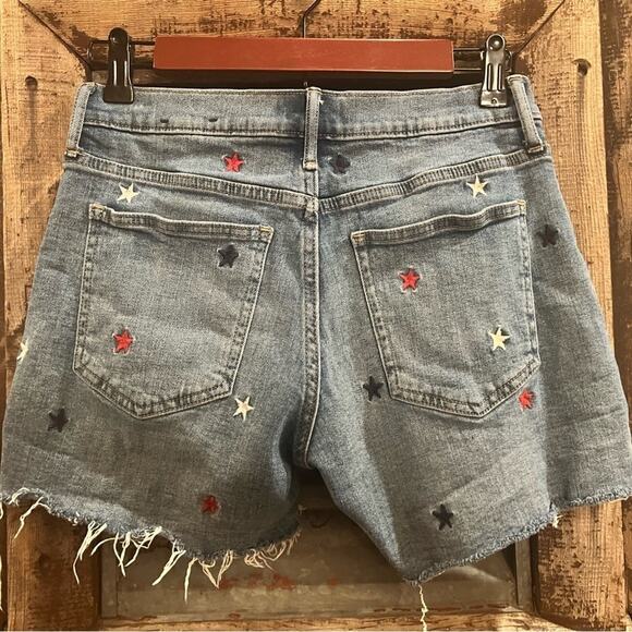 GAP-Women’s Denim /Jean Shorts - Picture 2 of 5